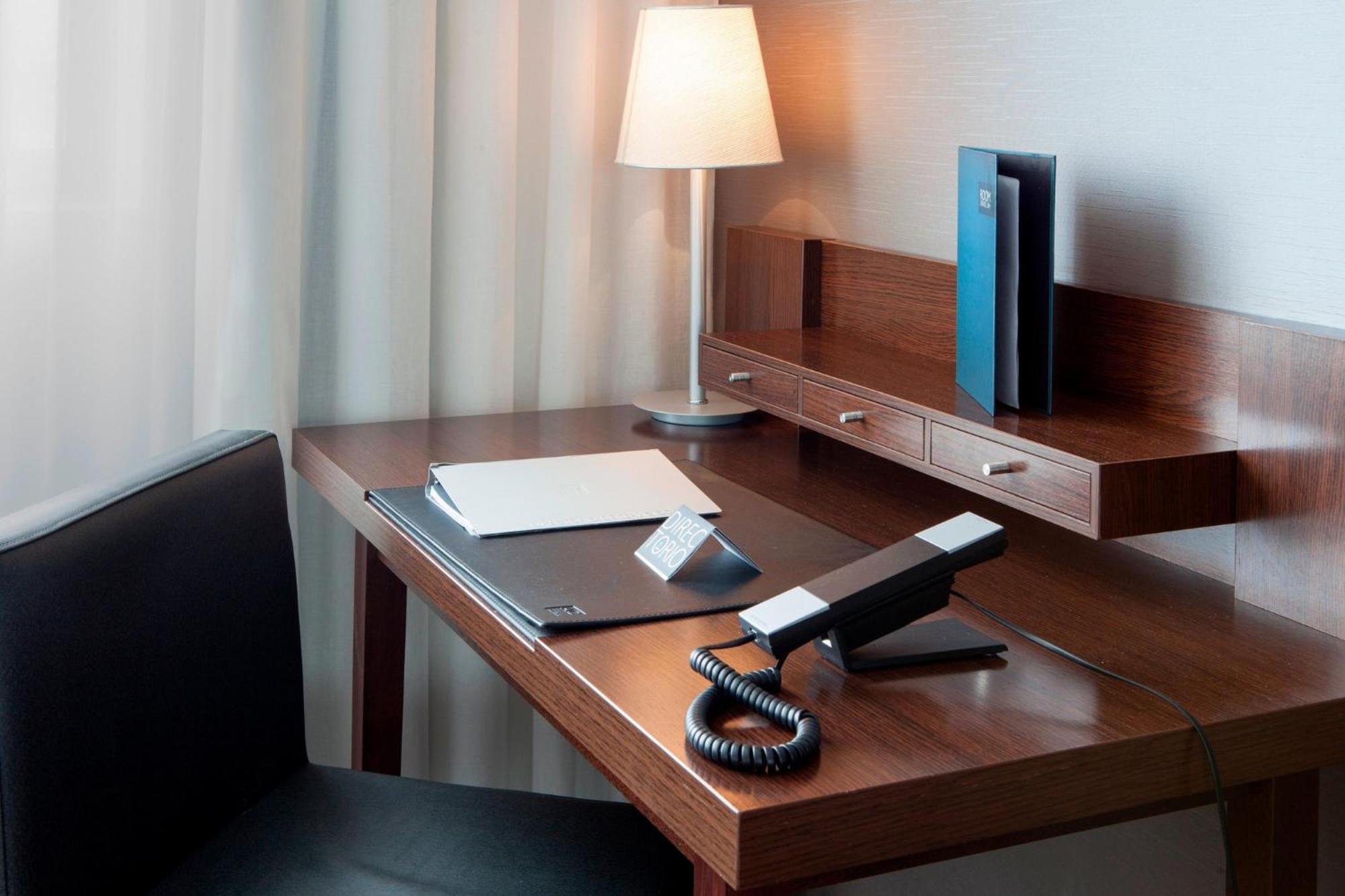 Ac Hotel Gijon By Marriott Zewnętrze zdjęcie